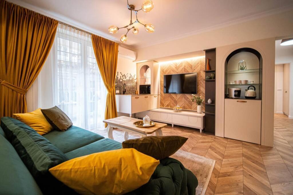 History Museum Apartment บูคาเรสต์ ภายนอก รูปภาพ